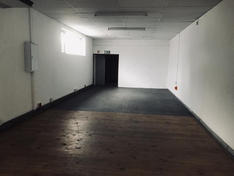 To Let Commercial Property for Rent in Paarden Eiland Western Cape